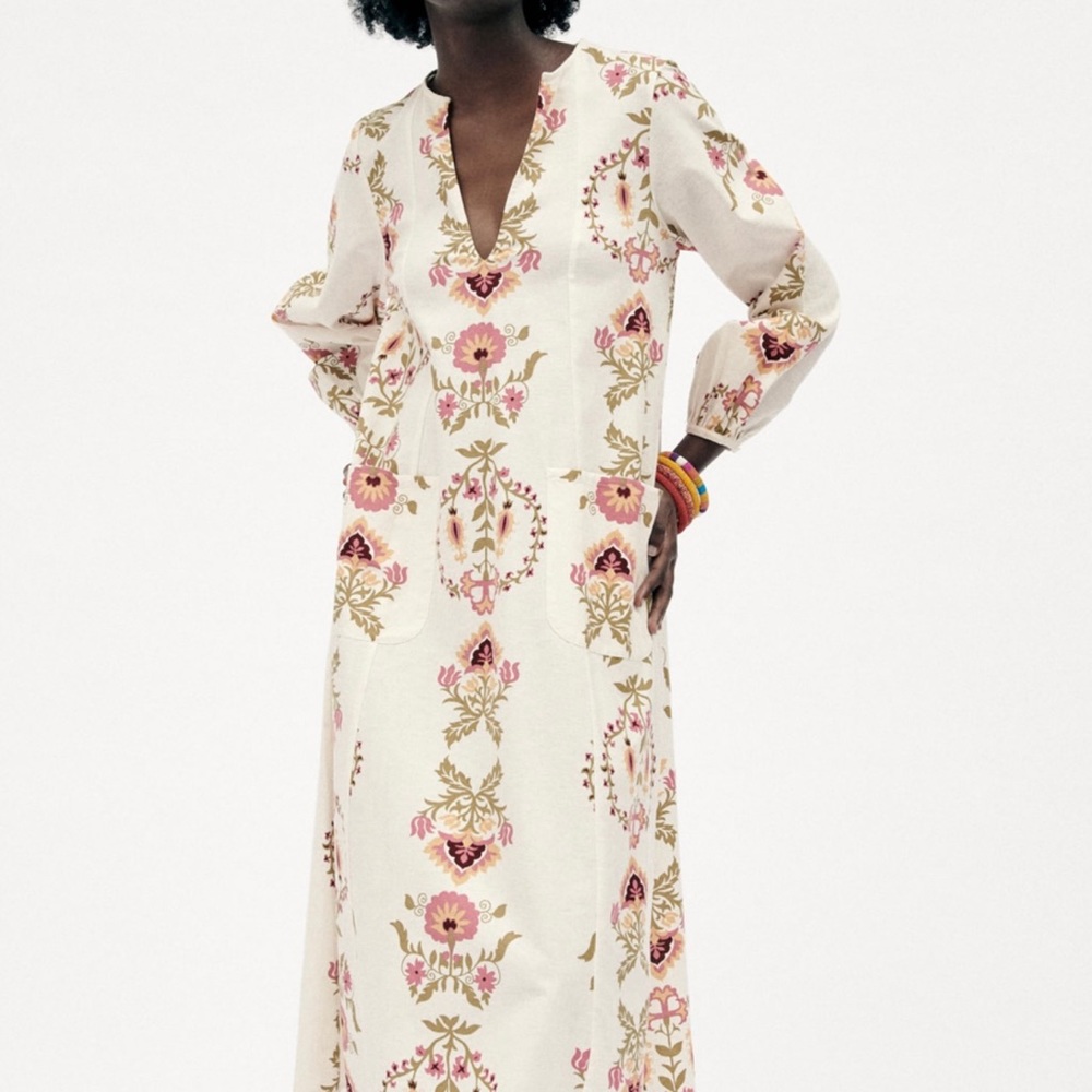 MIDI dress.